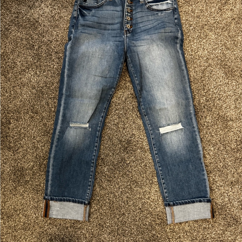 KanCan Distressed Blue Ankle Jeans